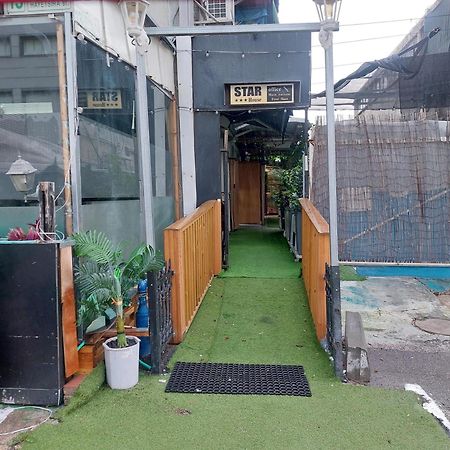 Hotel Star Guest- House Or Yehuda Exterior foto